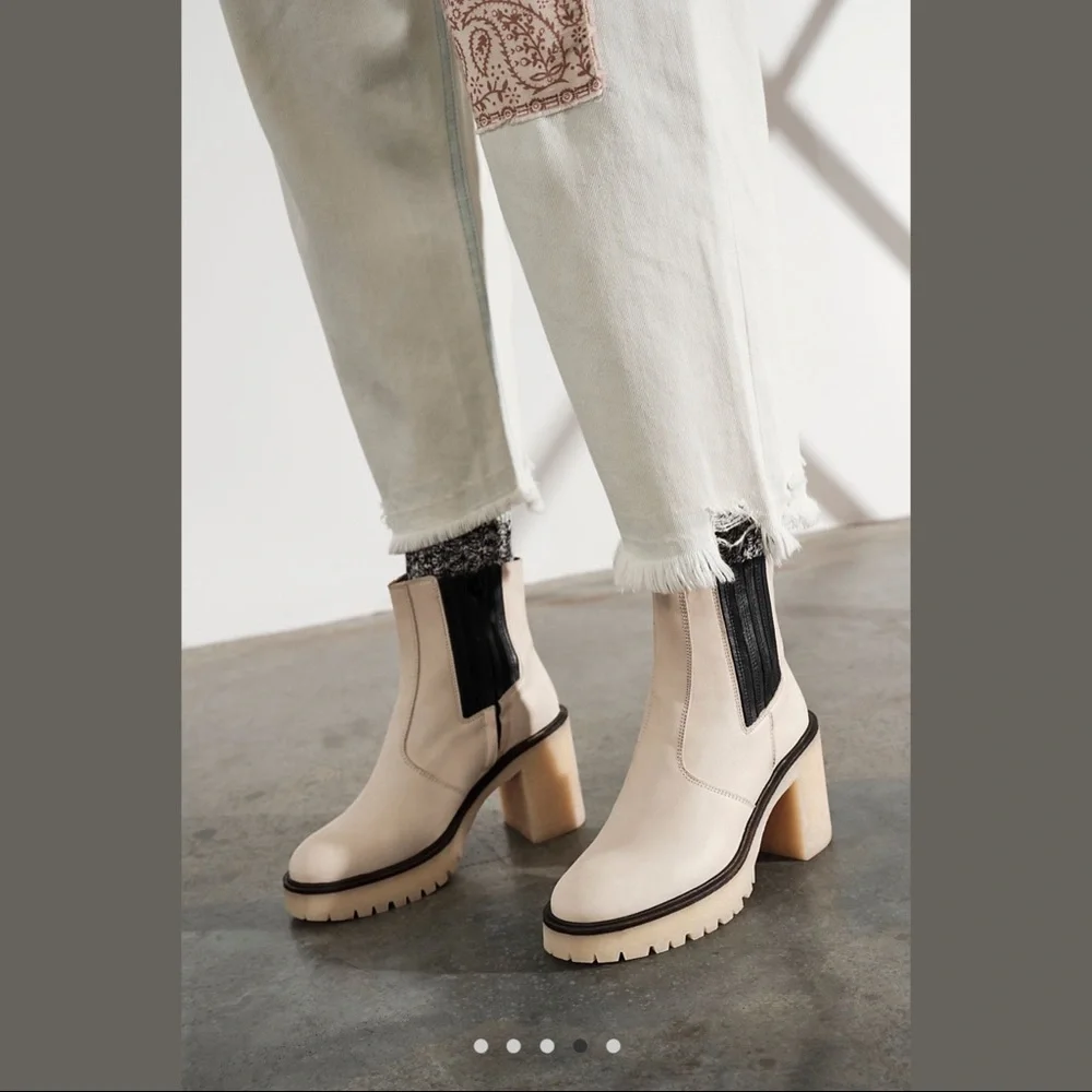 FREE PEOPLE Bone White Cream & Black Leather James Chelsea Chunky Heeled Boot 9 - Picture 4 of 16